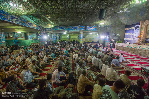 همایش شبی با شهدا و مدافعان حرم در مسجد جامع شهریار