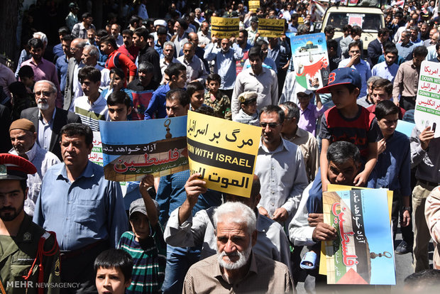 People all over Iran mark Quds day in rallies