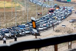 ترافیک سنگین در محورهای چالوس، هراز و فشم و آزادراه کرج-تهران