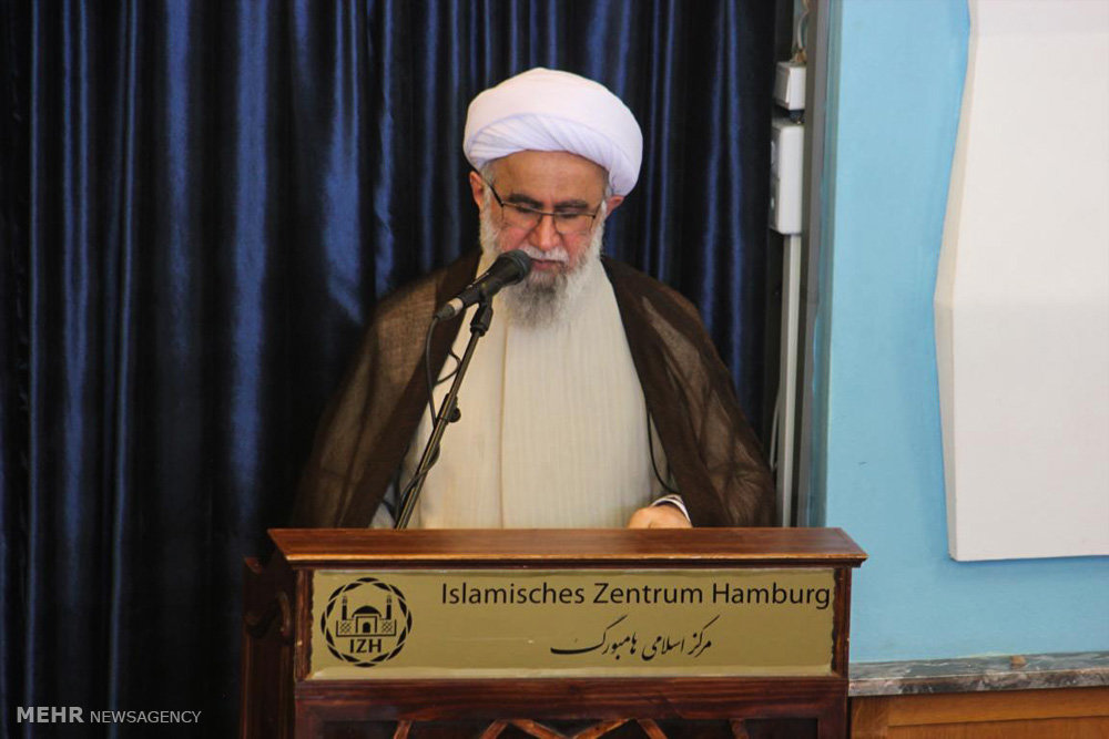Mehr News Agency Eid Al Fitr Prayers In Hamburg Islamic Center