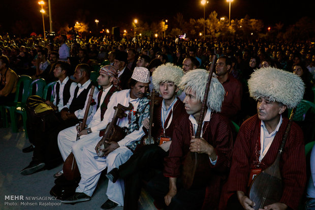 آغاز به کار دهمین جشنواره موسیقی نواحی ایران در کرمان 