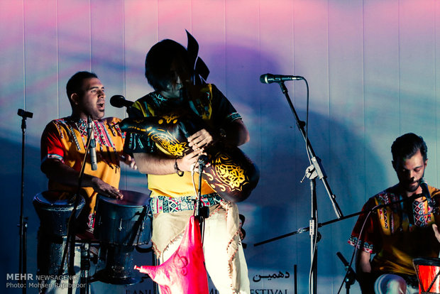 انطلاق مهرجان الموسيقى الشعبية في ايران