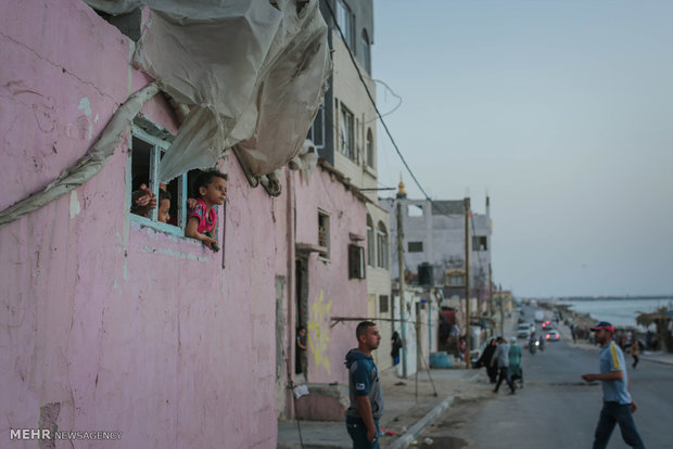 عتمة ليالي غزة في ضل عدم فقدان الكهرباء‎