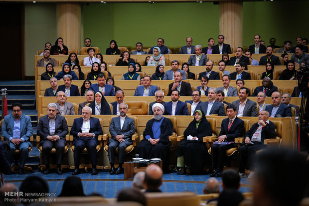 Intl. conf. on dust storms opens in Tehran