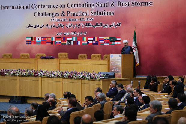 Intl. conf. on dust storms opens in Tehran