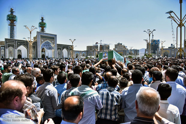 تشییع پیکر شهید سید جلال حسینی از مدافعان حرم حضرت زینب (س) 