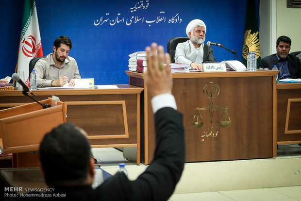 اولین جلسه محاکمه همدستان بابک زنجانی در دادگاه انقلاب