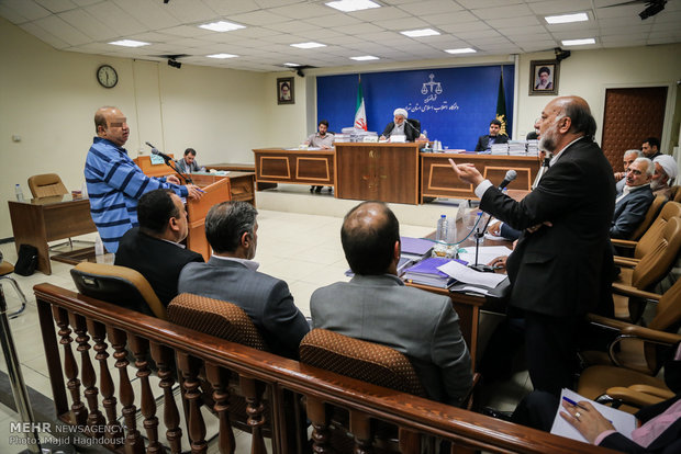 دومین جلسه محاکمه همدستان بابک زنجانی در دادگاه انقلاب