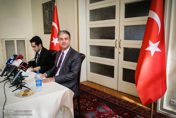 Turkish amb. holds presser in Tehran