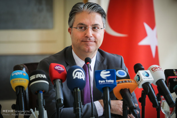 Turkish amb. holds presser in Tehran