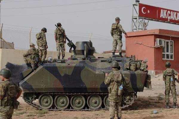 استقرار تانک های ترکیه در نزدیکی مرز عراق