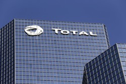 توتال ۱.۴۵ میلیارد دلار از سهام خود را به استات اویل می فروشد