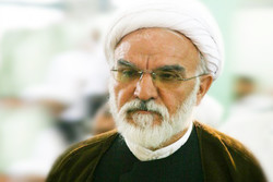 ملت ایران هیچ‌گاه از آرمان‌ها و اهداف خود عقب‌نشینی نکرده است