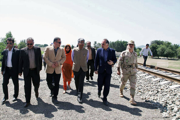 Indian amb. visits Astara-Astara railway route