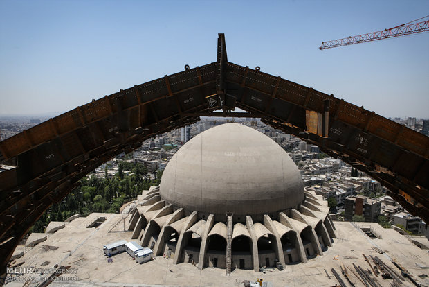 Tehran home of world's largest metal, concrete porch