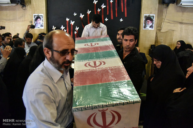 استقبال از پیکر سه شهید دفاع مقدس در مشهد