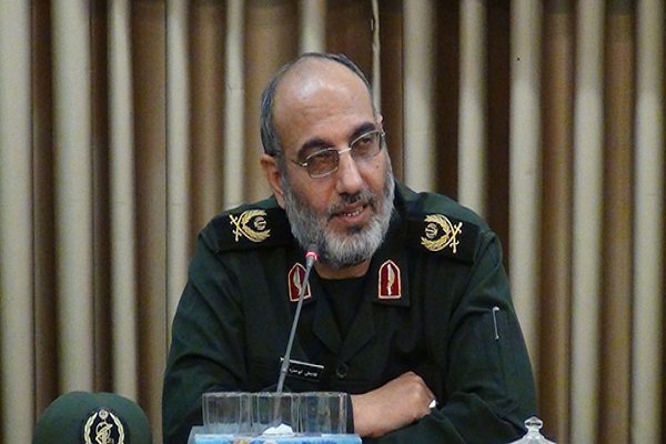 سپاه نگاه حزبی و جناحی ندارد/ لزوم اجرای محورهای گام دوم انقلاب