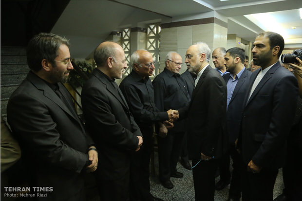 Memorial service held for Maryam Mirzakhani in Tehran 