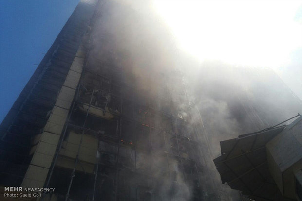 آتش سوزی در خیابان امام رضا(ع) مشهد
