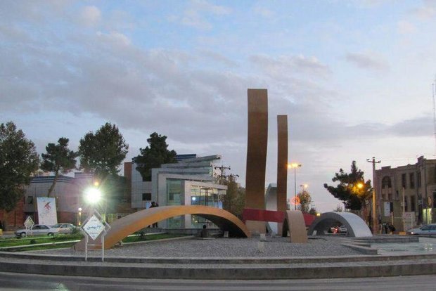 الِمان میدان ۲۲ بهمن ایلام بر اساس نظر شهروندان تغییر می کند