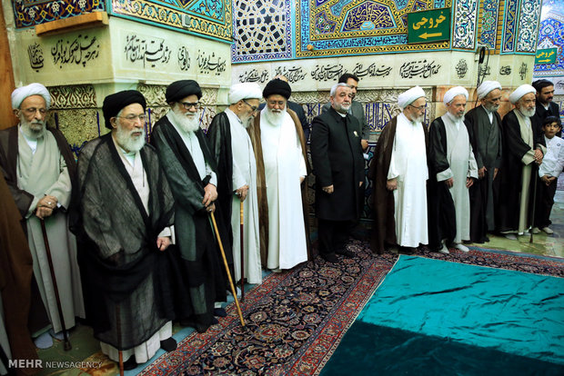 Leader attends dusting ceremony of Imam Reza Holy Shrine