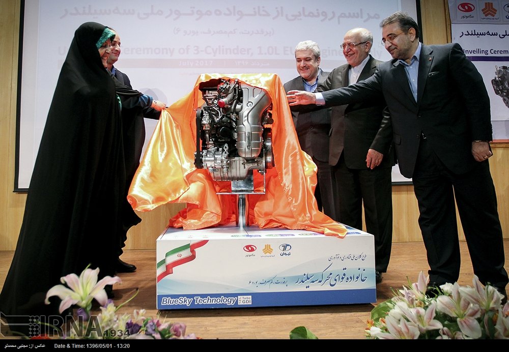 3-cylinder EU6 engine