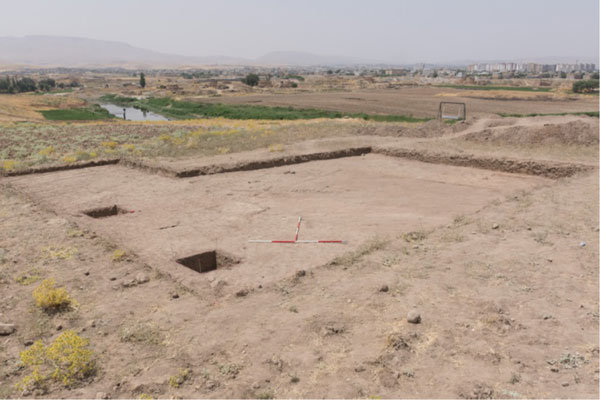 کشف محوطه ای از دوره مس و سنگ در کردستان