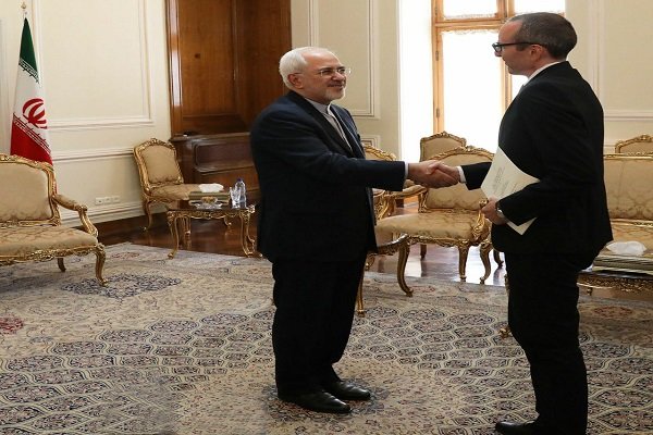 Avusturya ve İsviçre büyükelçilerinin Zarif’le görüşmesi