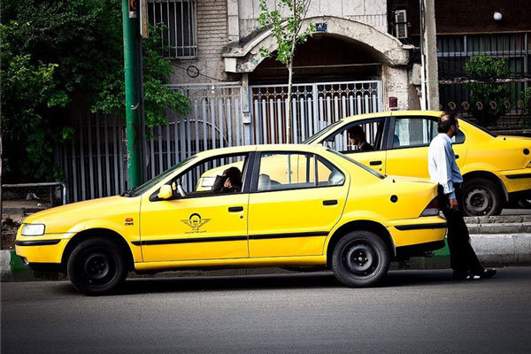 سامانه‌ هوشمندِ درخواست تاکسی در کرمان راه اندازی شود