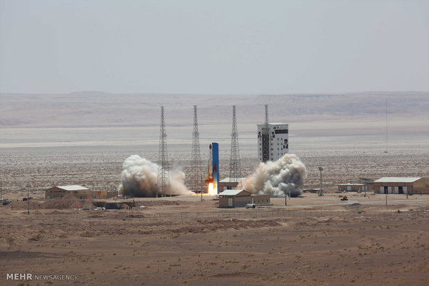Iran launches Simorgh satellite carrier from Imam Khomeini Space Center 