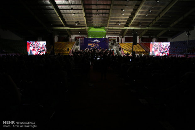 National Orchestra performs in Sari