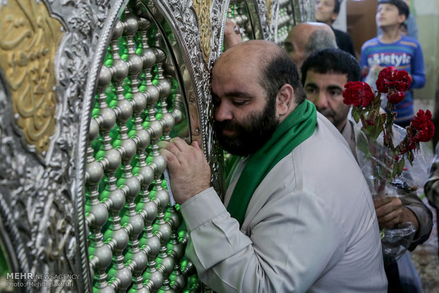 مراسم غبارروبی و عطرافشانی حرم مطهر امامزاده موسی مبرقع(ع) فرزند بلافصل امام جواد (ع)  