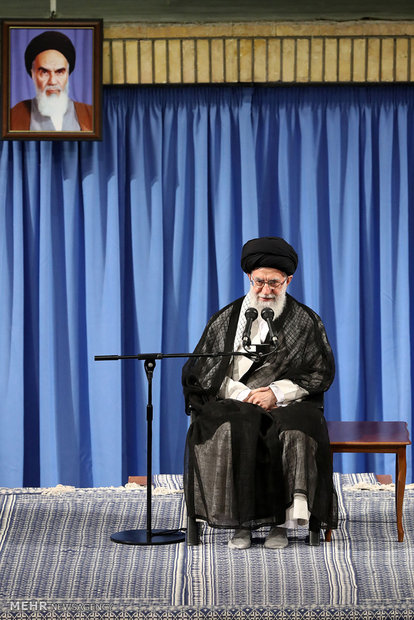 قائد الثورة الاسلامية يستقبل مسؤولين لشؤون الحج 