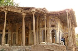 بناهای تاریخی اردستان در معرض خطر جدی است/«سرهنگ‌آباد» در اختیار بخش خصوصی