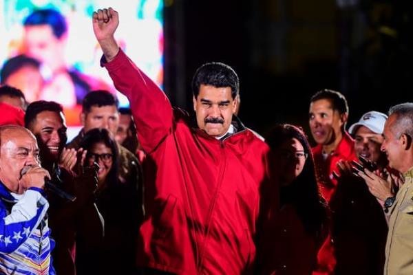 نیکلاس مادورو: به ایران می‌روم