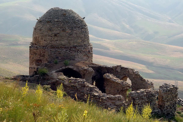 مرمت و بازسازی مقبره تاریخی سلطان ویس در قزوین آغاز شد