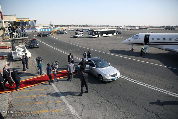 ضيوف مراسم أداء اليمين الدستورية في مطار الإمام خميني الدولي