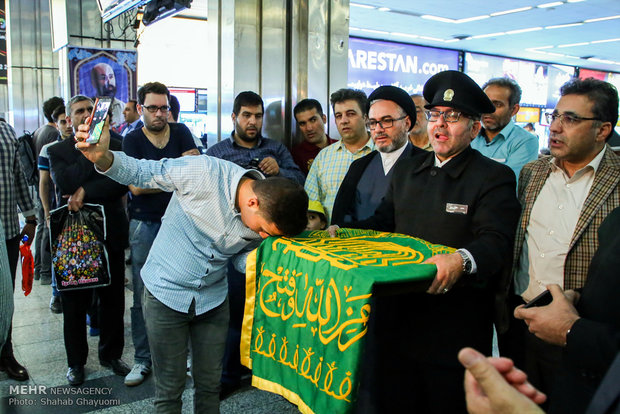 حضور کاروان زیر سایه خورشید در فرودگاه مهرآباد