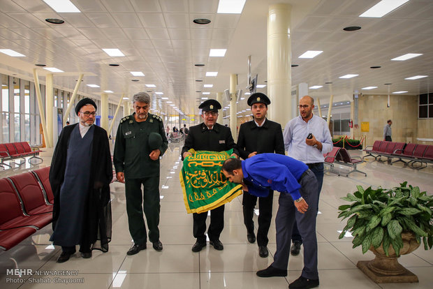 حضور کاروان زیر سایه خورشید در فرودگاه مهرآباد