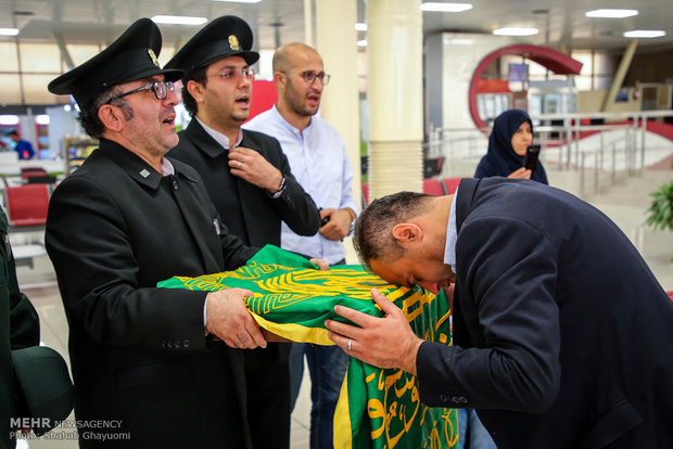حضور کاروان زیر سایه خورشید در فرودگاه مهرآباد