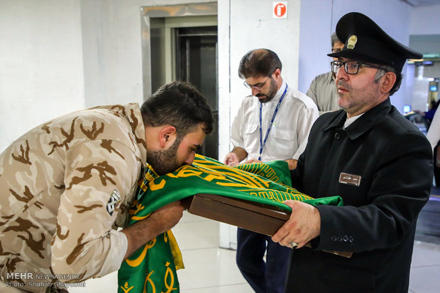 حضور کاروان زیر سایه خورشید در فرودگاه مهرآباد