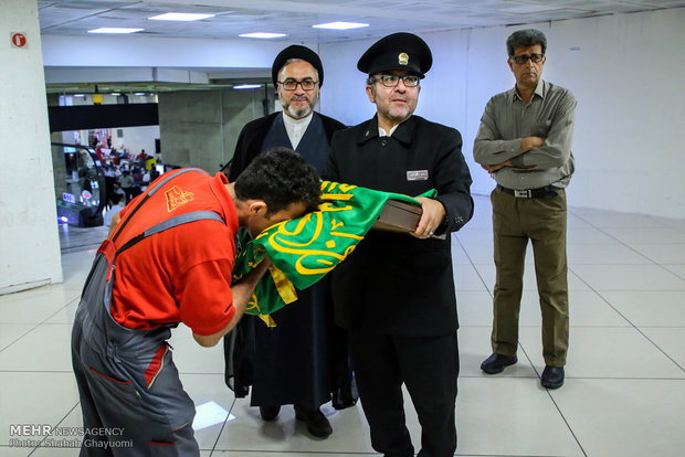 حضور کاروان زیر سایه خورشید در فرودگاه مهرآباد