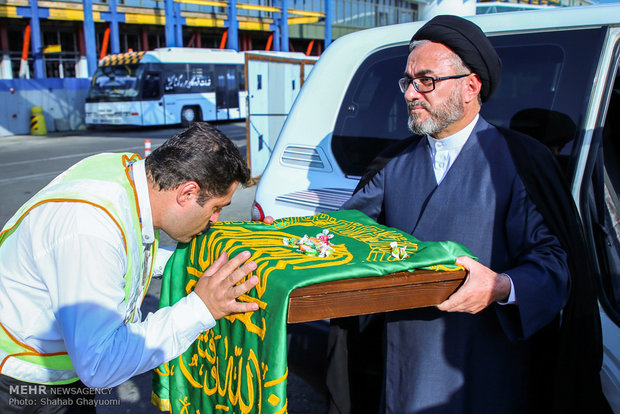 حضور کاروان زیر سایه خورشید در فرودگاه مهرآباد