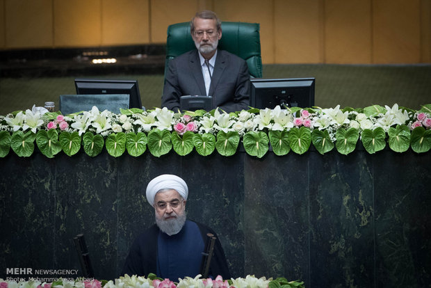 الرئيس روحاني : ظريف أفشل المؤامرة الامريكية
