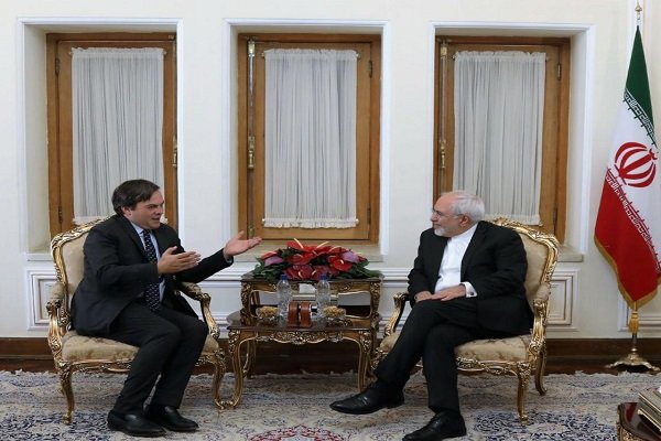 Italy, Bosnia call for closer economic ties with Iran 
