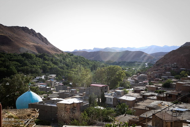 شکاف ۴۰ درصدی درآمد بین ساکنان شهروروستا/فعالیت۳۳هزار دهیاردرکشور