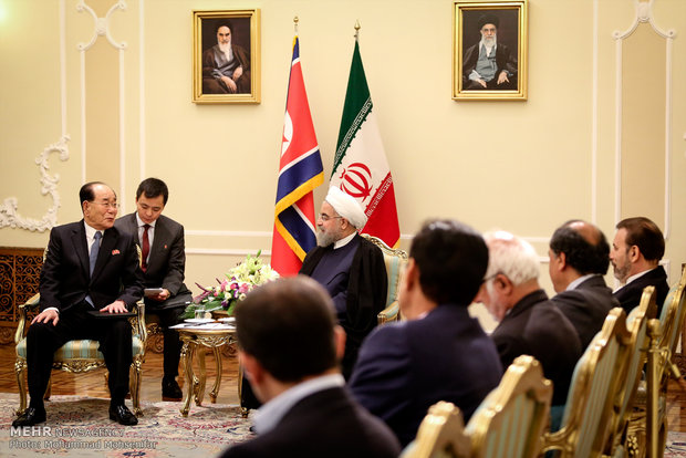 Rouhani meets foreign dignitaries