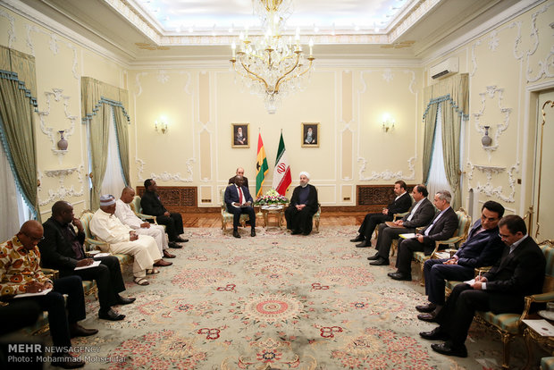 Rouhani meets foreign dignitaries