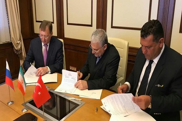 Iran, Turkey, Russia ink oil coop. agreement