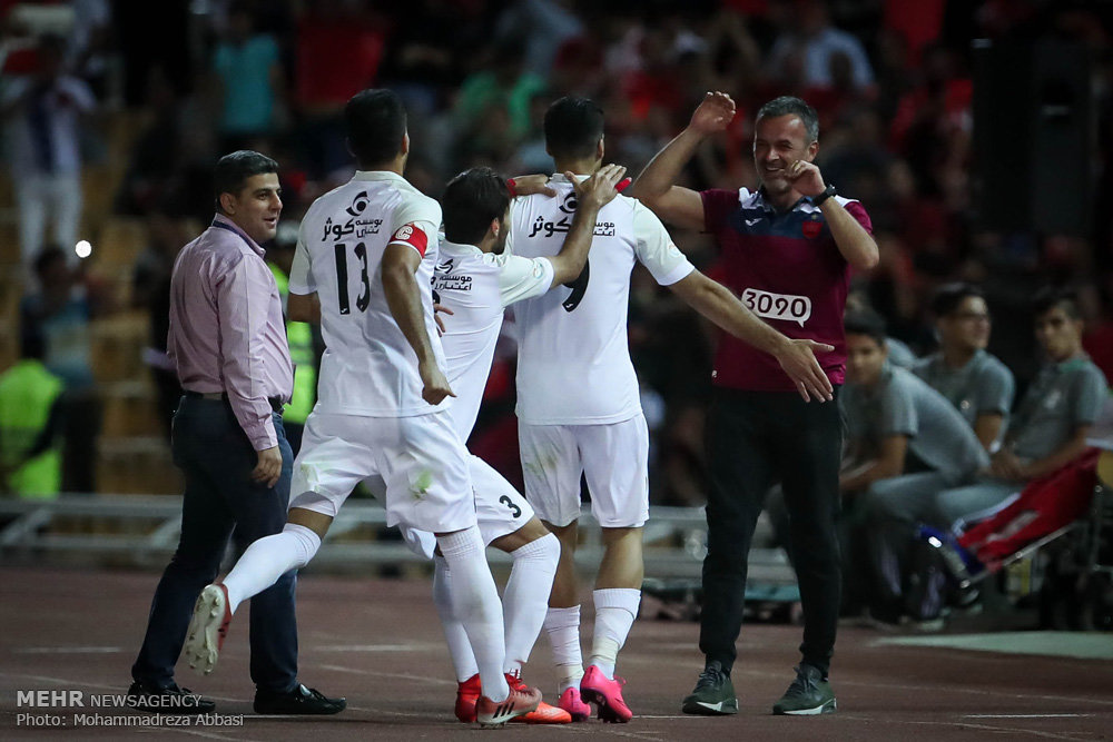 فوز برسبوليس على نفط طهران 3-0 في الدوري الممتاز